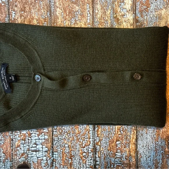 Banana Republic Olive Cardigan Slim Fit Lightweight - Picture 3 of 5